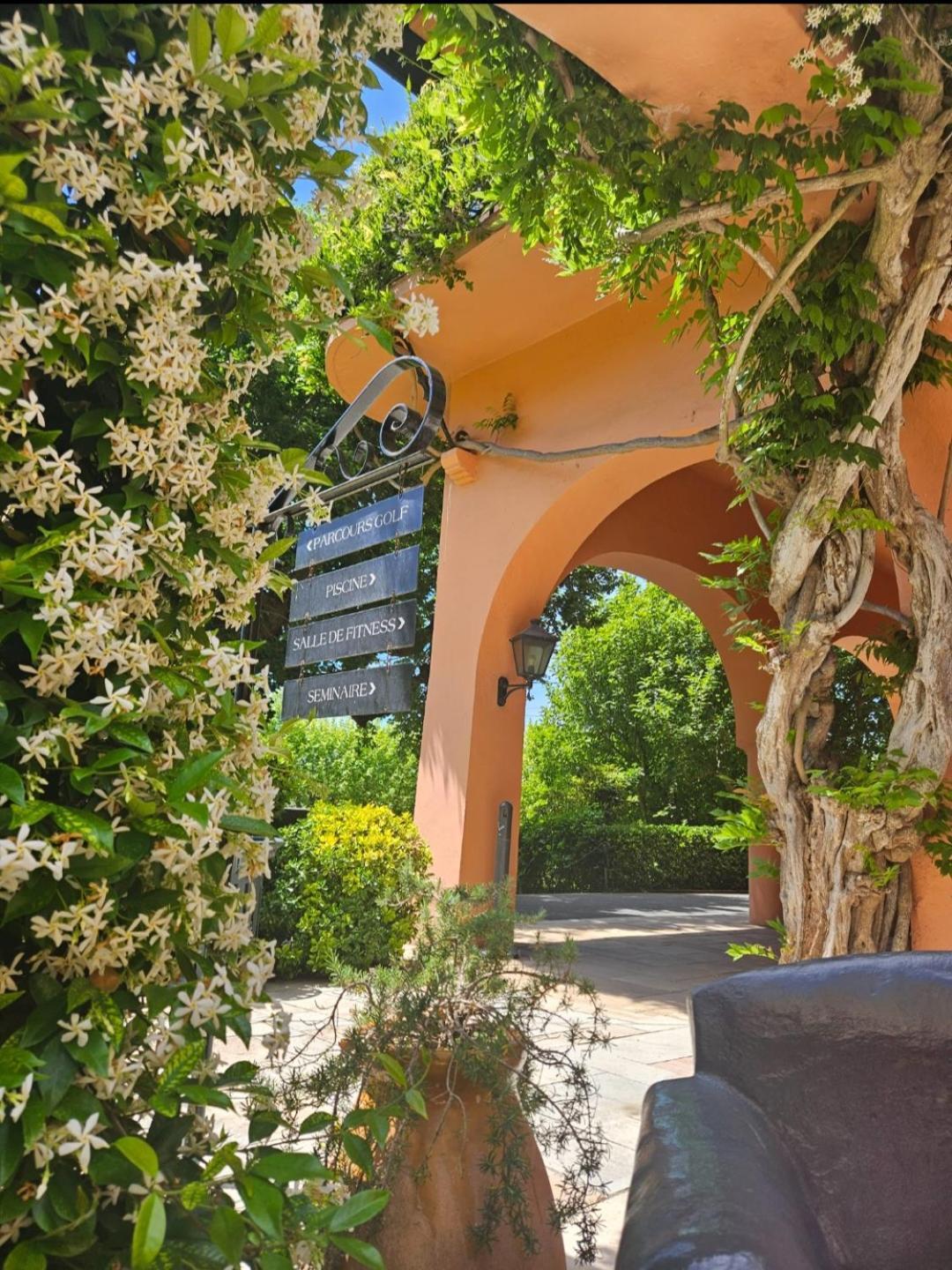 Hotel Chantaco Golf & Wellness Сен-Жан-де-Люз Екстер'єр фото